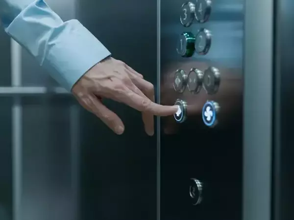 Около 300 лева за преустройство на асансьора в блока или го спират