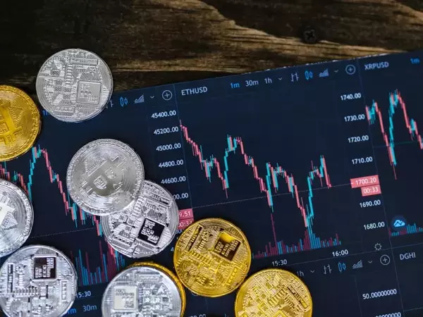 Биткойнът тръгна нагоре...