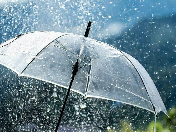 Жълт код за половин България за интензивни валежи