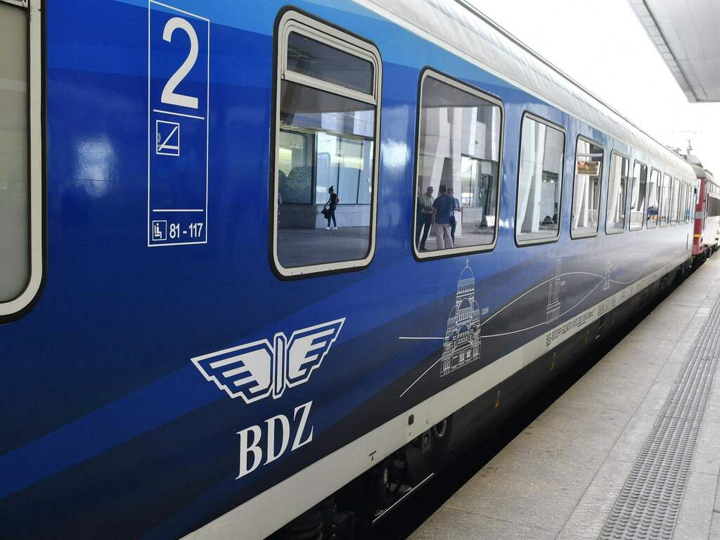 С автобус вместо с влак между Самуил и Силистра