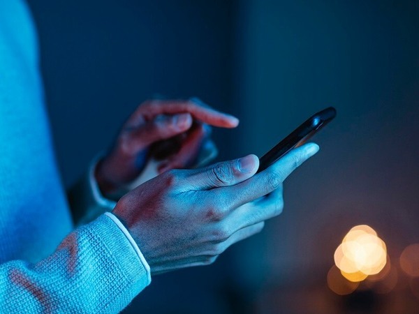 Опити за измама с фалшиви обаждания и имейли