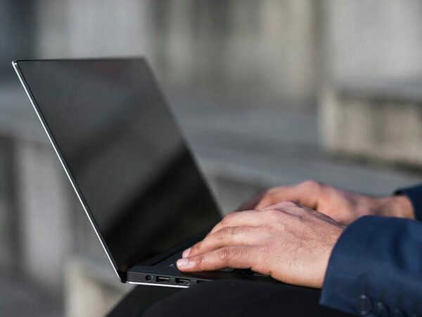 Известяват с имейл за планово спиране на тока