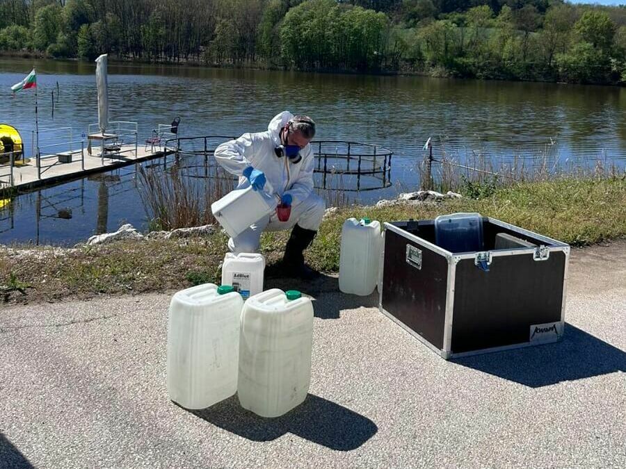 Обработват водни площи срещу комари