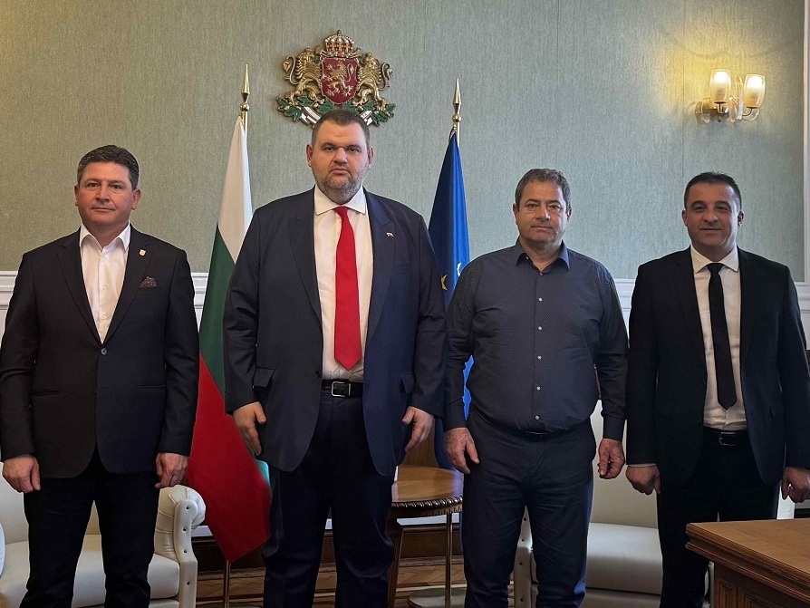 Още кметове минаха към „ДПС – Ново начало“