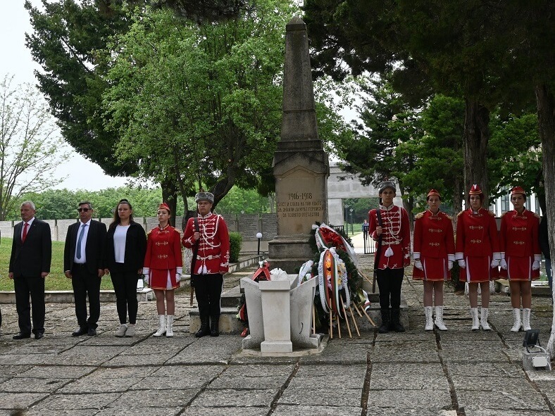 Тутракан преклони глава пред героите