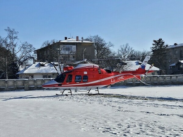 Въздушна линейка транспортира пациент до София