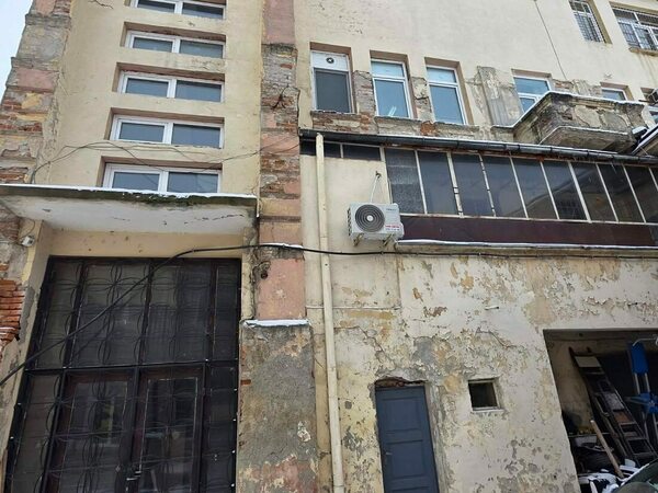 Търсят държавни средства за укрепване на два обекта