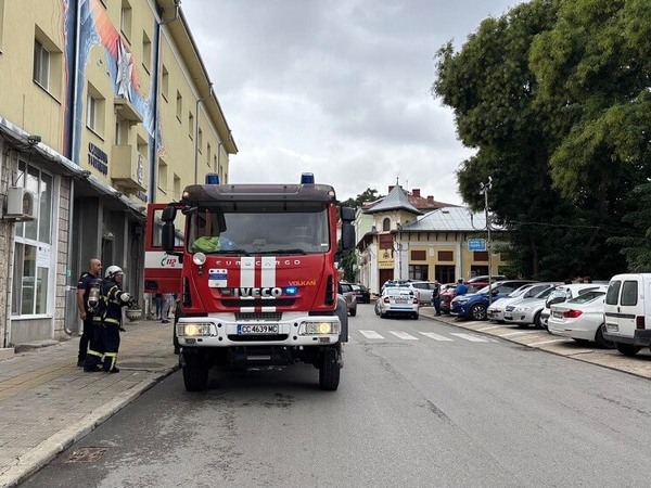 Прахосмукачка робот предизвика пожар