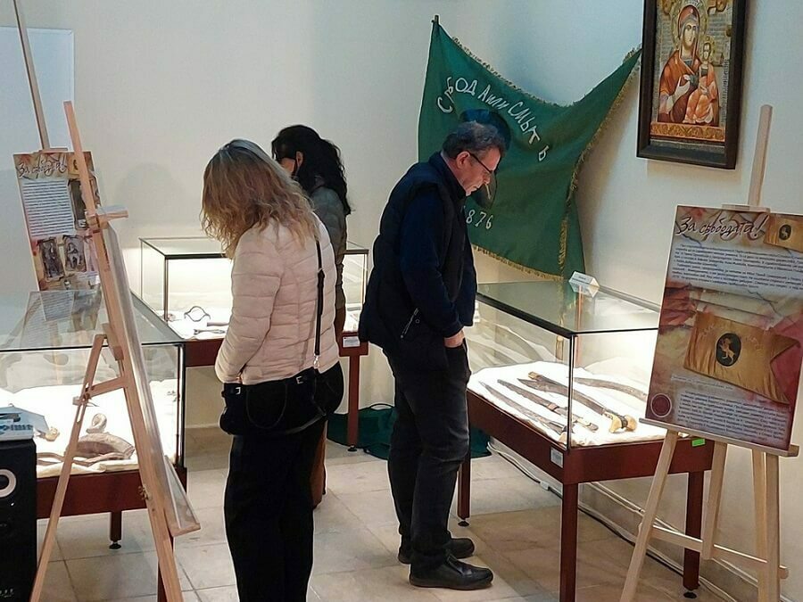 Светини на Априлското въстание в изложба