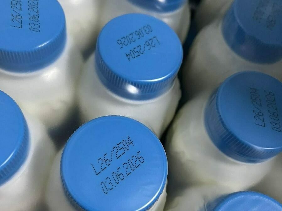 Унищожават кисело мляко и яйрян от мандра в Силистренско