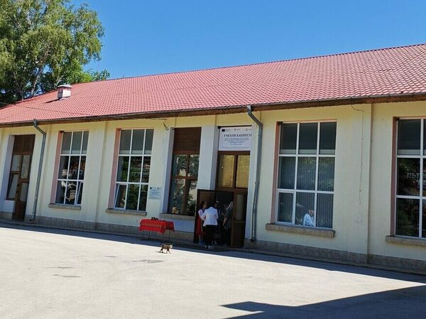 Гимназията в Средище с модерна училищна база