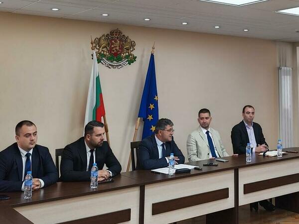 Приоритетите пред областния управител и депутатите